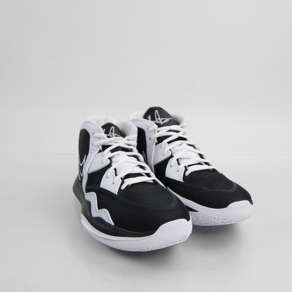 Nike Kyrie Basketball Shoe Men's White/Black New without Box-SHOE-018707