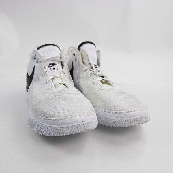 Nike LeBron Basketball Shoe Men's White Used 18-SHOE-020633