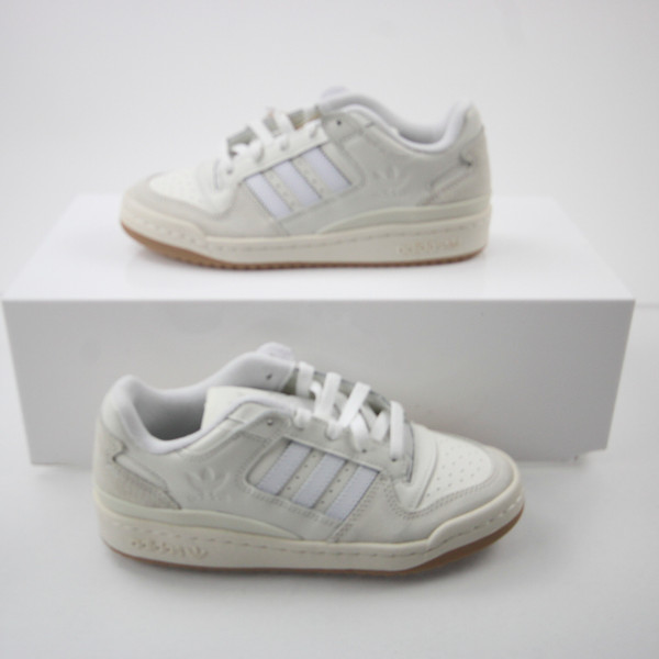 adidas Casual Shoes Men's White New without Box Multiple Sizes SHOE-021918