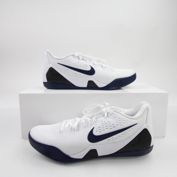 Nike Kobe Basketball Shoe Men's White Used 10 SHOE-022447