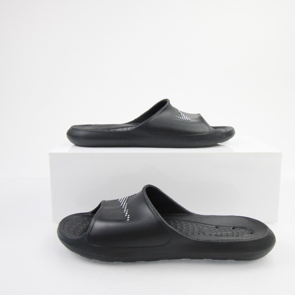 Nike Sandals & Flip Flops Men's Black Used Multiple Sizes SHOE-024620