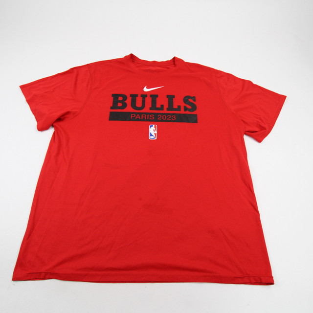 Chicago Bulls Apparel | Clothing and Gear for Chicago Bulls Fans