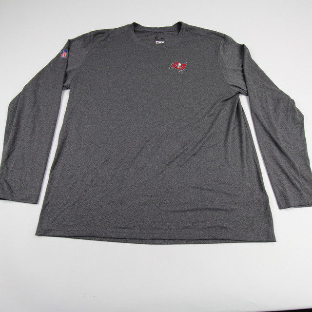 Tampa Bay Buccaneers Apparel | Clothing and Gear for Tampa