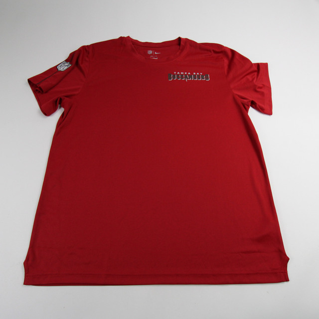 Tampa Bay Buccaneers Apparel | Clothing and Gear for Tampa