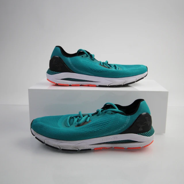 Shop Authentic Team-Issued Under Armour HOVR Sports Apparel  display picture 1