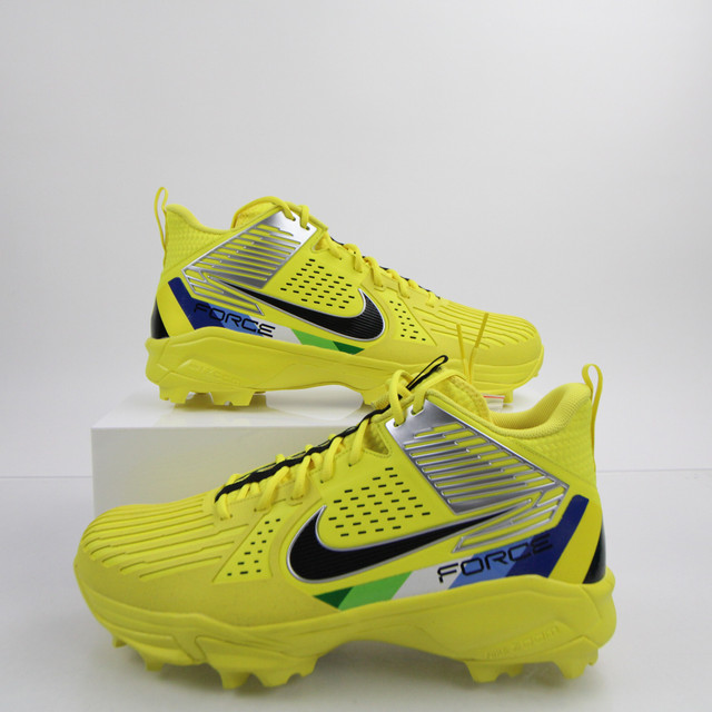 Oregon Ducks Football Football Cleats | Team Issued Football  display picture 1