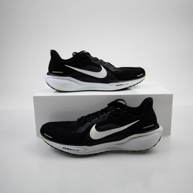 Shop Authentic Team-Issued Nike Air Zoom Pegasus Sports  display picture 1