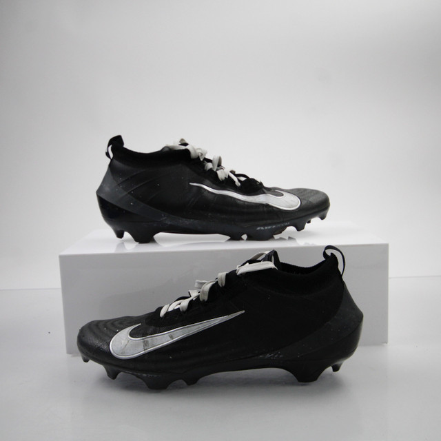 black nike football cleats