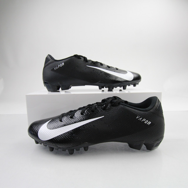 Shop Authentic Team-Issued Football Cleats from Locker Room  display picture 3