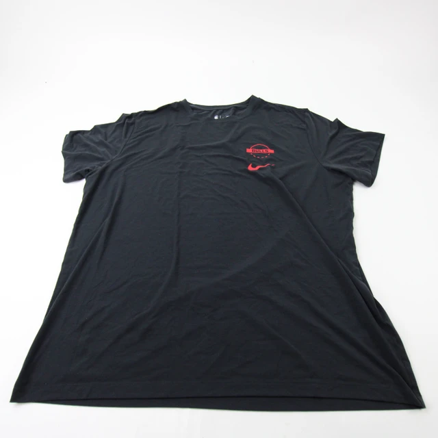Chicago Bulls Apparel | Clothing and Gear for Chicago Bulls Fans