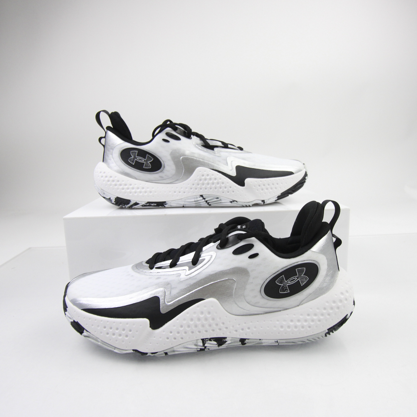 Fourteen UNDER ARMOUR プロ仕様　未使用品 Under Armour Spawn Basketball Shoe Men's White New without Box 14