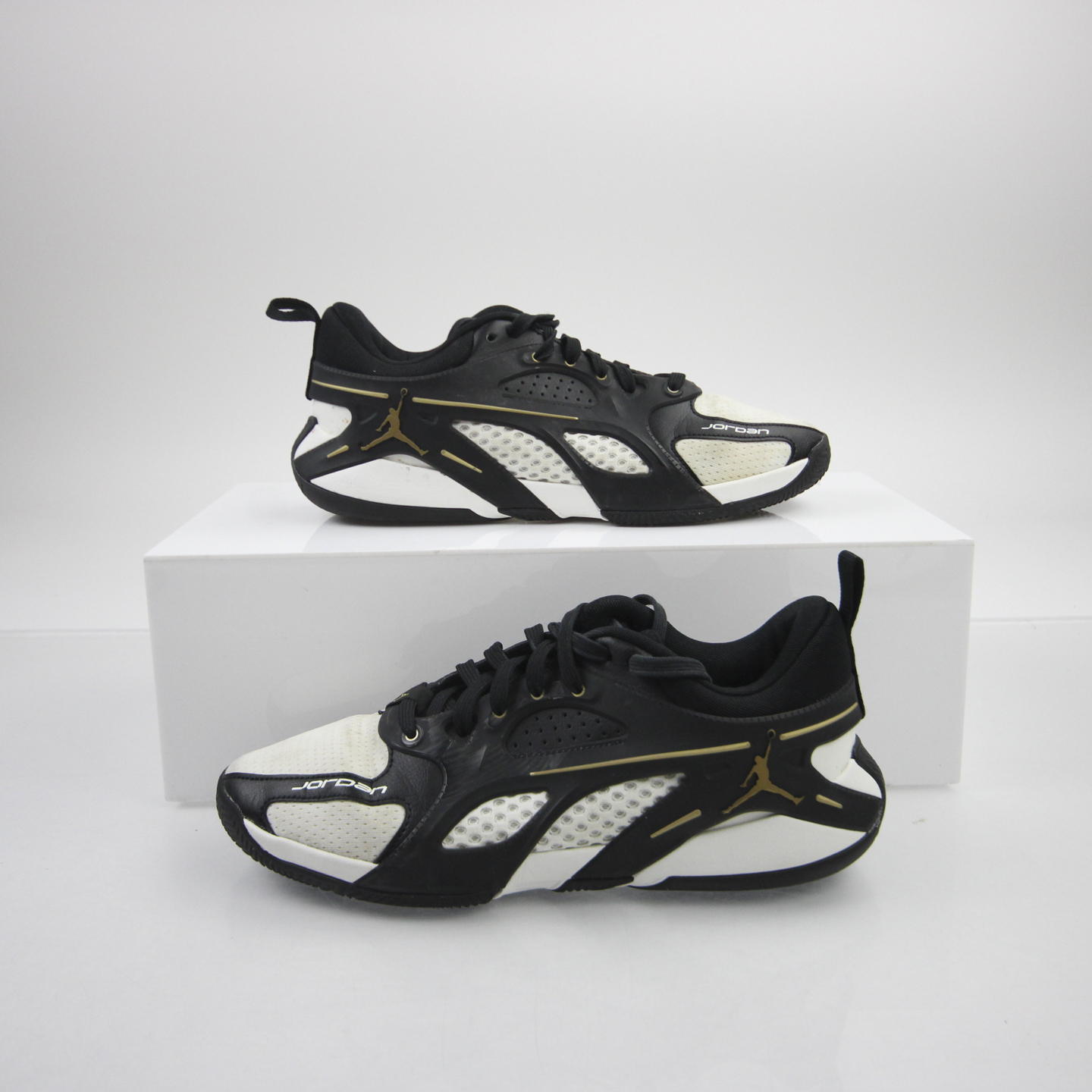 Jordan バスケットボールシューズ ブラック/ホワイト/ゴールド 25.0㌢ Air Jordan Basketball Shoe Men's Black Used 8