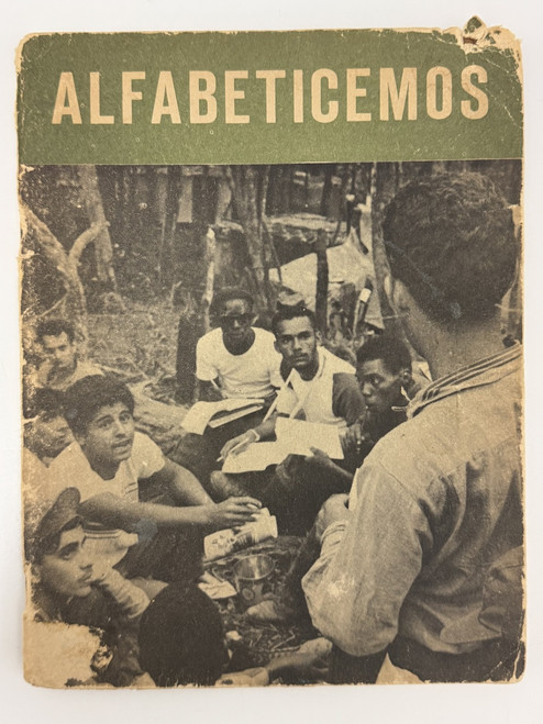 Comisión Nacional de Alfabetización - Ministerio de Educación (cover designer: unknown), "Alfabeticemos: Manual para el Alfabetizador," 1961. Offset print, booklet.