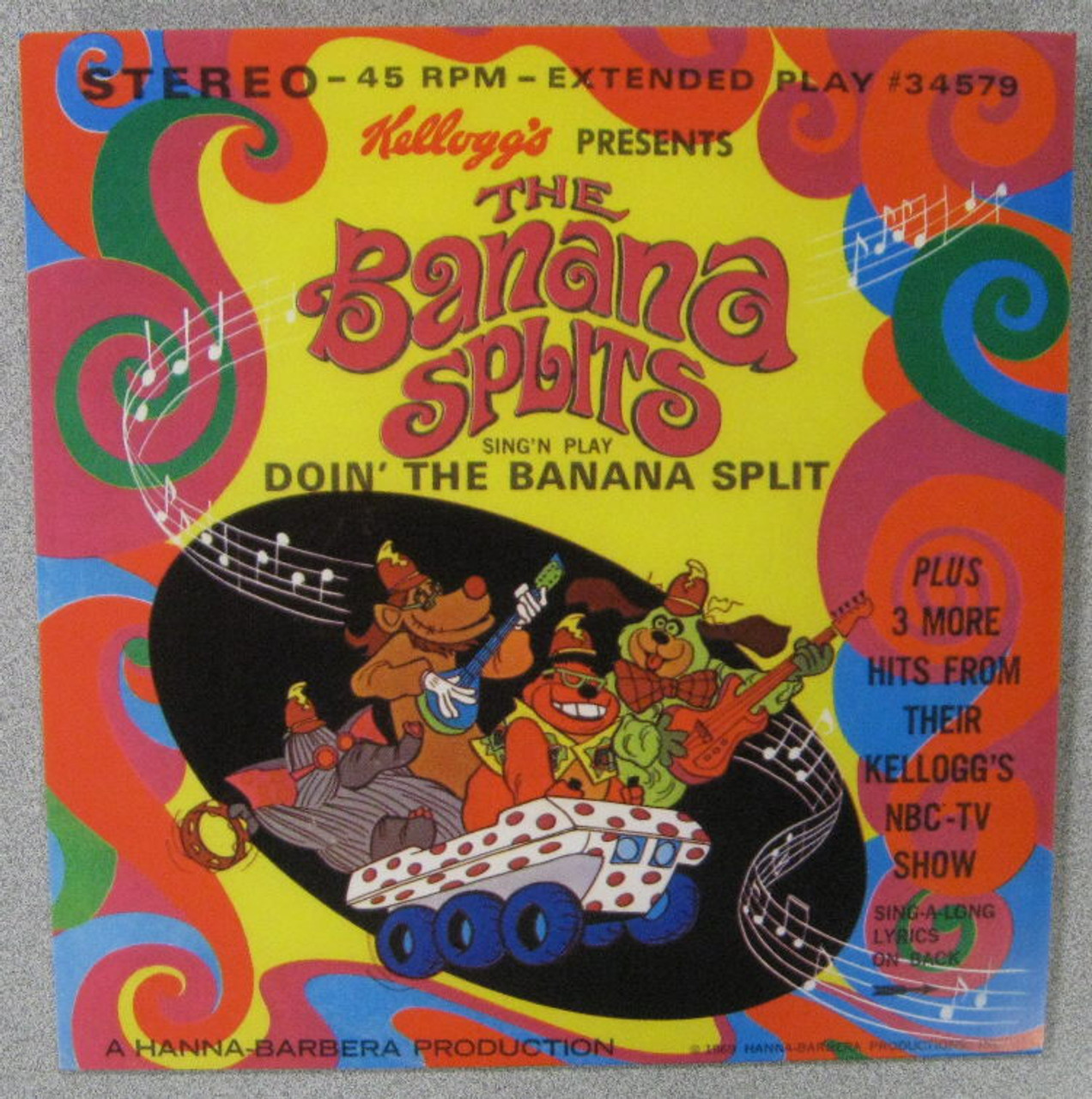 BANANA SPLITS- Sing N Play-Doin the Banana Splits- EP 45 RPM