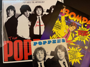 POPPEES- ARCHIVAL SET WITH AUTOGRAPH,ORIGINAL 7” FROM 1978, PHOTO, LETTERS, AND MORE POPPEES- ARCHIVAL SET WITH AUTOGRAPH,ORIGINAL 7” FROM 1978, PHOTO, LETTERS, AND MORE