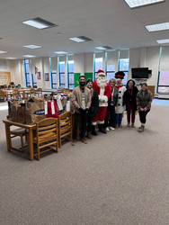 Dexter Employees Fulfill Holiday Wish Lists 
