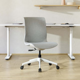 ofinto Flex Office in Weiss - minimalistischer Bürostuhl ohne Armlehnen mit guter Polsterung für den Arbeitsplatz