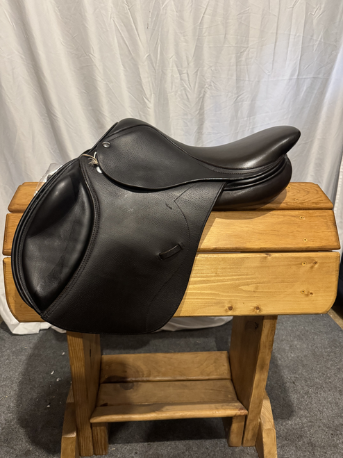 VERHAN 17.5 CLASSIC TM JUMP SADDLE