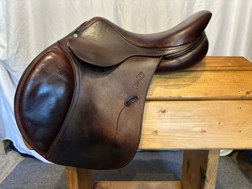 Antares Connexion Jump Saddle 16.5