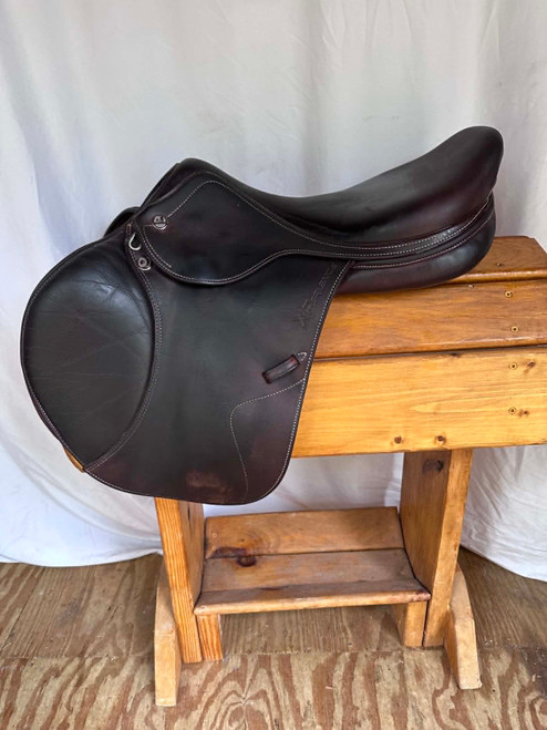 Prestige X-Perience Jump Saddle 18"