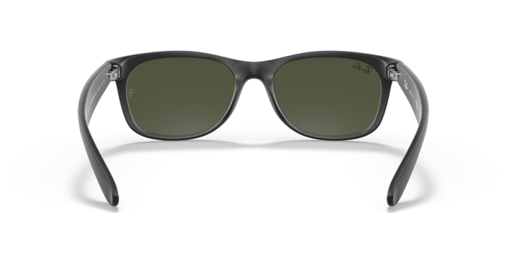 RB2132 THE NEW WAYFARER