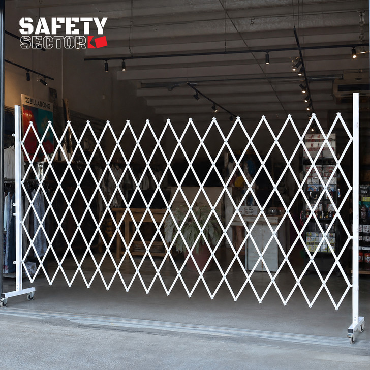 Heavy Duty 2m High Expandable Gate  – White – 3.5m