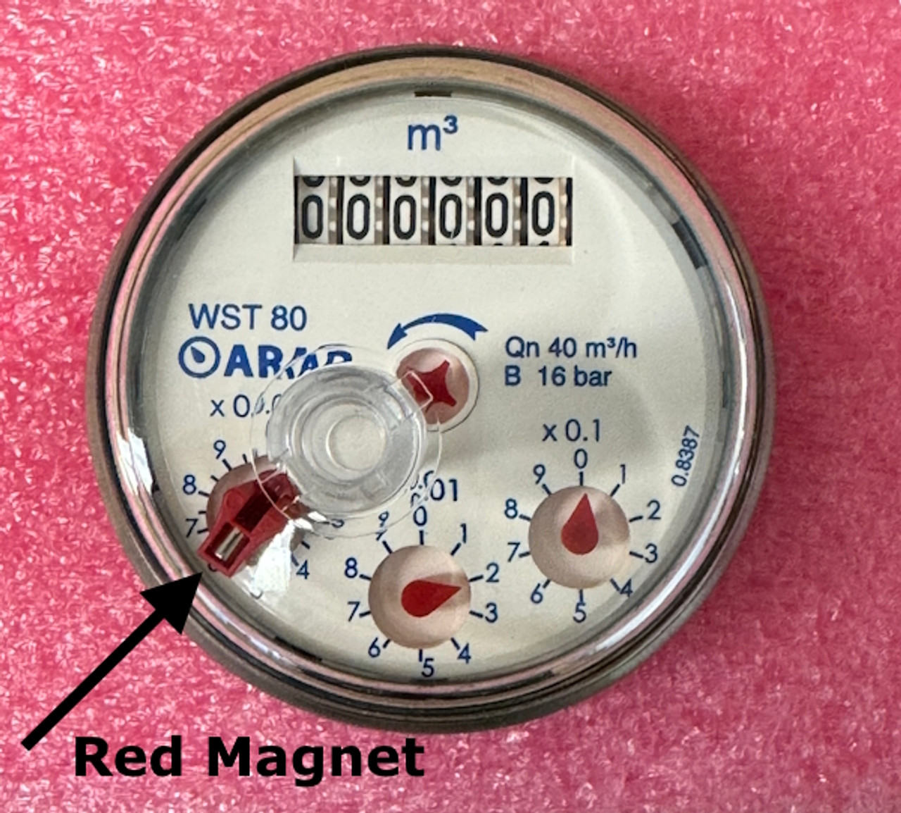 Example of a register for an Arad meter with a red magnet