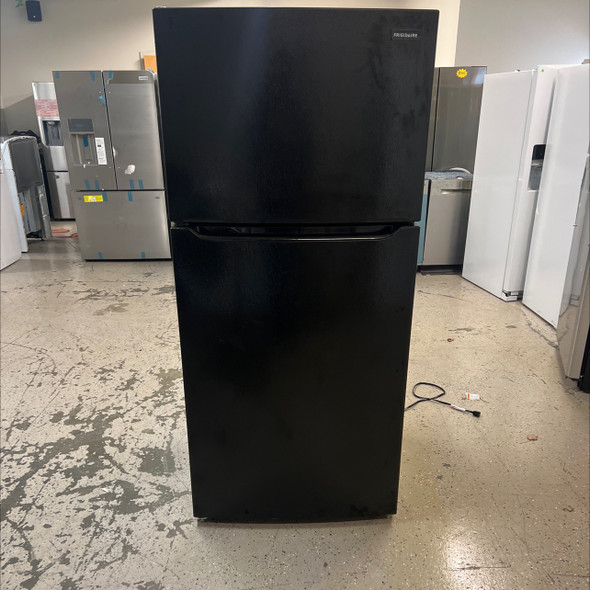 Frigidaire 18.3-cu ft Top-Freezer Refrigerator (Black) FFTR1814WB