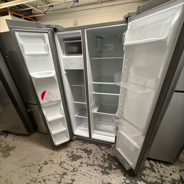Frigidaire 25.6-cu ft Side-by-Side Refrigerator with Ice Maker (Easycare Stainless Steel) FRSS26L3AF6