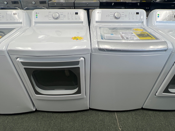 LG 5.0 cu. ft. Washer and 7.3 cu. ft. GAS Dryer with FlowSense and TurboDrum DLG7151W WT7150CW