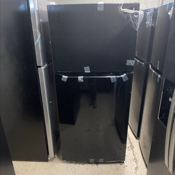 Frigidaire 20-cu ft Top-Freezer Refrigerator (Black FFTR2045VB