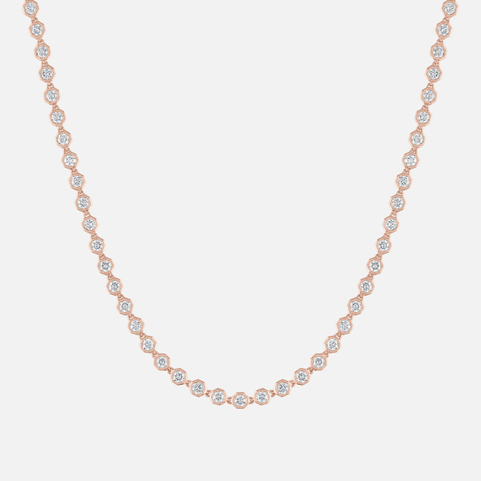 Refined diamond necklace in the shape of honeycombs