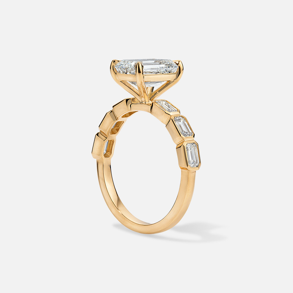 Forever by Razny 18k Yellow Gold Semi-Mount With East-West Bezel-Set Emerald Diamond Shank