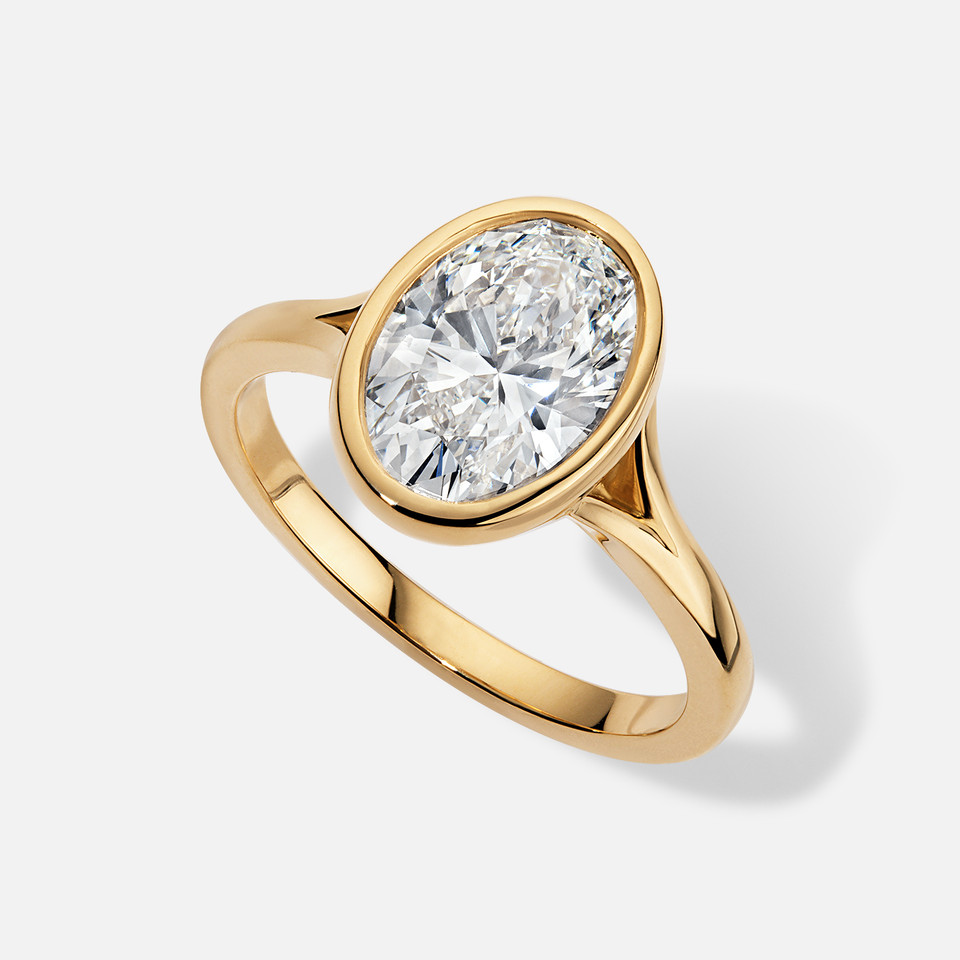 18k Yellow Gold Modern Bezel Semi-Mount for Oval Diamond