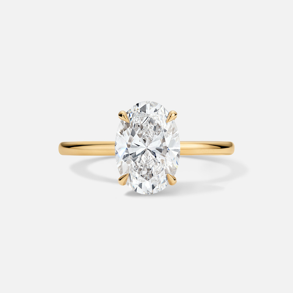 Solitaire Classic Semi-Mount for Oval Diamond With Round Diamond Accents