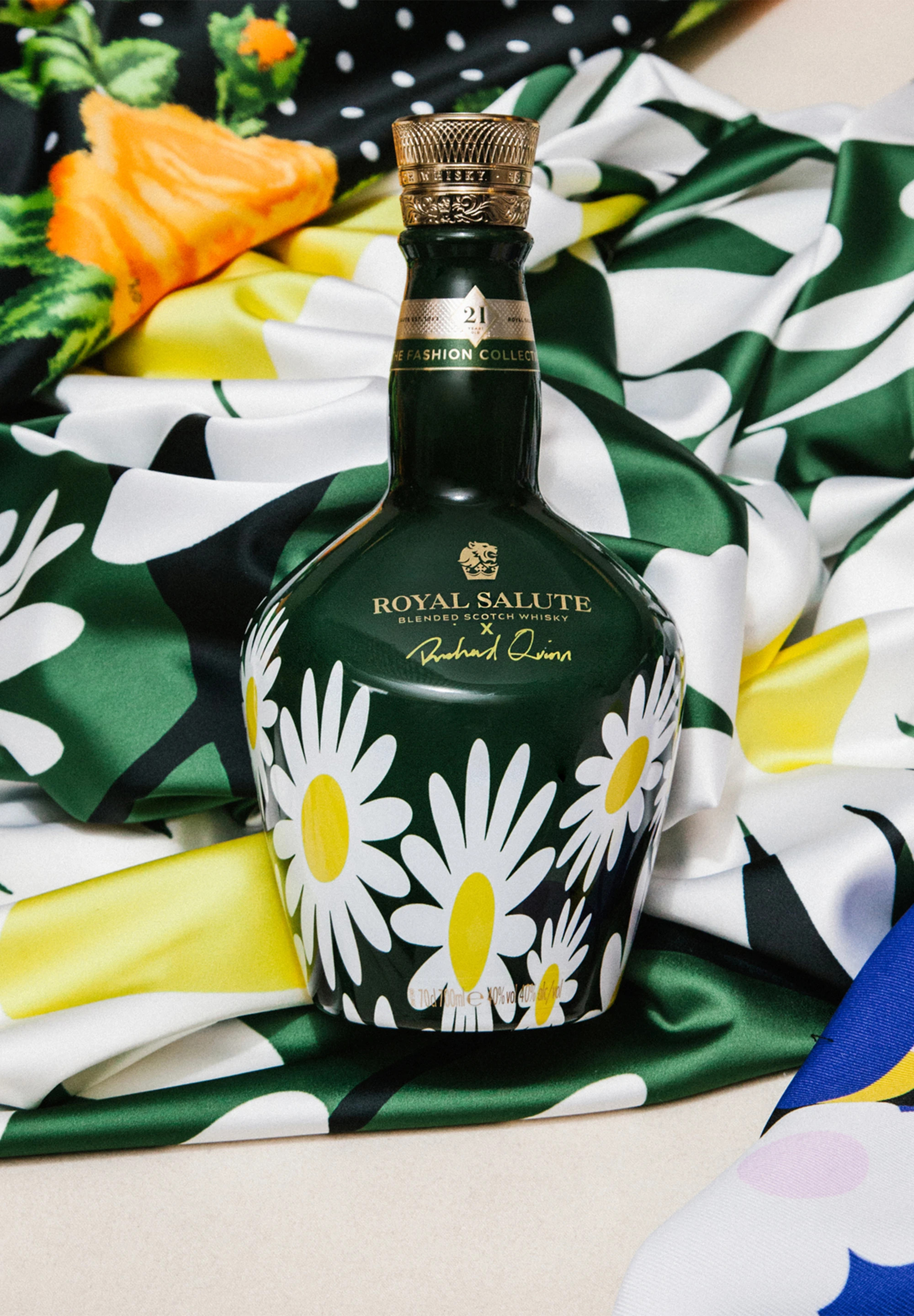 送料無料 日本 21 Salute Royal Year 700ml Daisy 2 Edition Quinn Richard Old ウイスキー