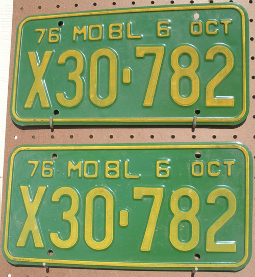 PAIR 1976 Oct Missouri X30-782 License Plate DMV Clear YOM