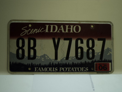 2009 IDAHO Scenic Famous Potatoes License Plate 8B Y7687