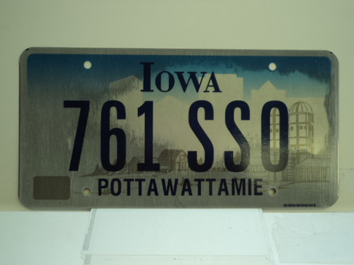 IOWA License Plate 761 SS0