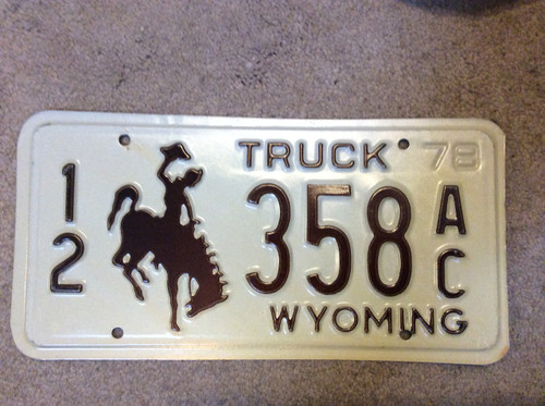 1978 Base Lincoln Co Wyoming 12 358 Truck License Plate