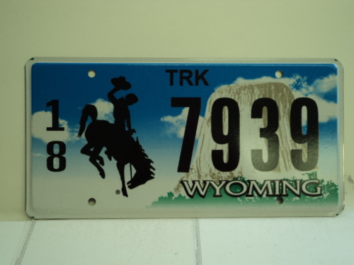 WYOMING Bucking Bronco Devils Tower Truck License Plate 18 7939