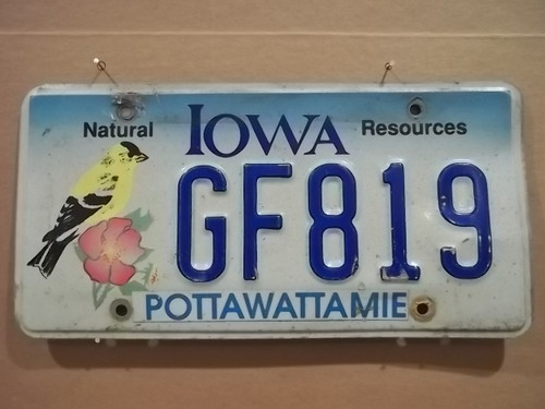 Iowa GF819 License Plate