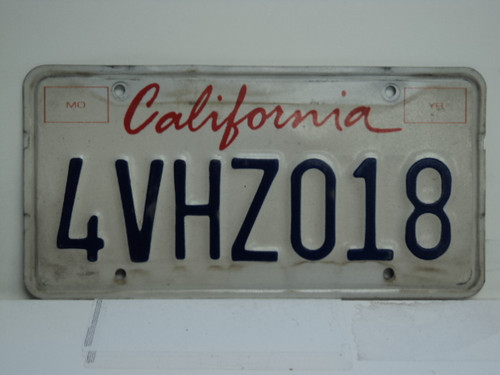 CALIFORNIA Lipstick License Plate 4VHZ018