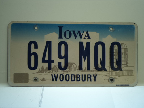 IOWA License Plate 649 MQQ