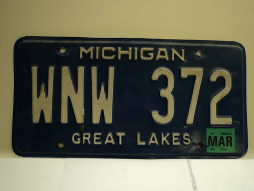 2004 MICHIGAN Great Lakes License Plate WNW 372