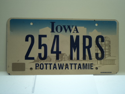 IOWA License Plate 254 MRS