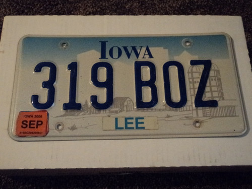 2006 IOWA License Plate 318 BOZ