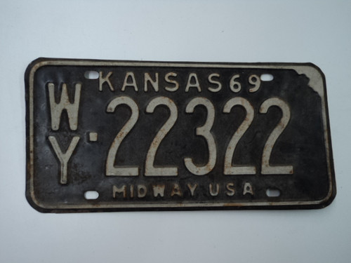 1969 KANSAS Midway USALicense Plate WY 22322