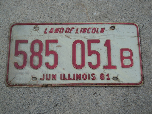 1981 ILLINOIS Land Of Lincoln License Plate 585 051