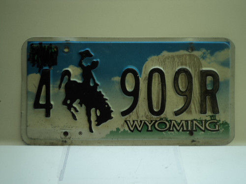 Wyoming License Plate 4 909R